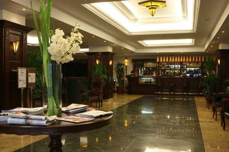 布加勒斯特北温德姆华美达套房酒店 外观 照片